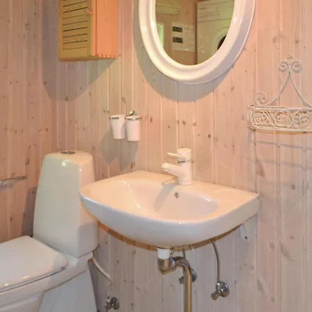 3 Bedroom Stunning Home In Oksbol *