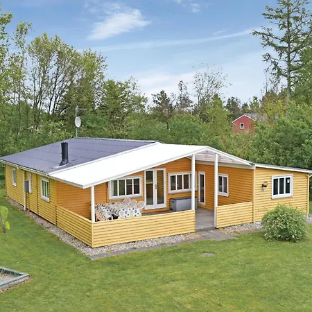 3 Bedroom Stunning Home In Oksbol Holiday home
