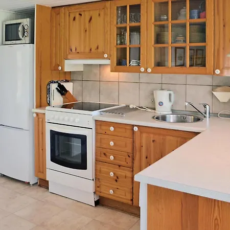 3 Bedroom Stunning Home In Oksbol *